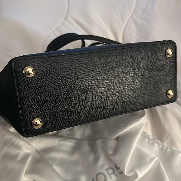 NWT Michael Kors Jet Set East-West Leather Tote Bag 🖤 - Picture 6 of 17